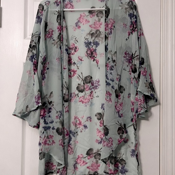 Peach Love California Tops - Floral Print Summer Kimono